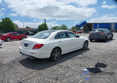 2019 Mercedes-Benz E 300 4Matic z USA, uszkodzony, nr VIN WDDZF4KB3KA525715